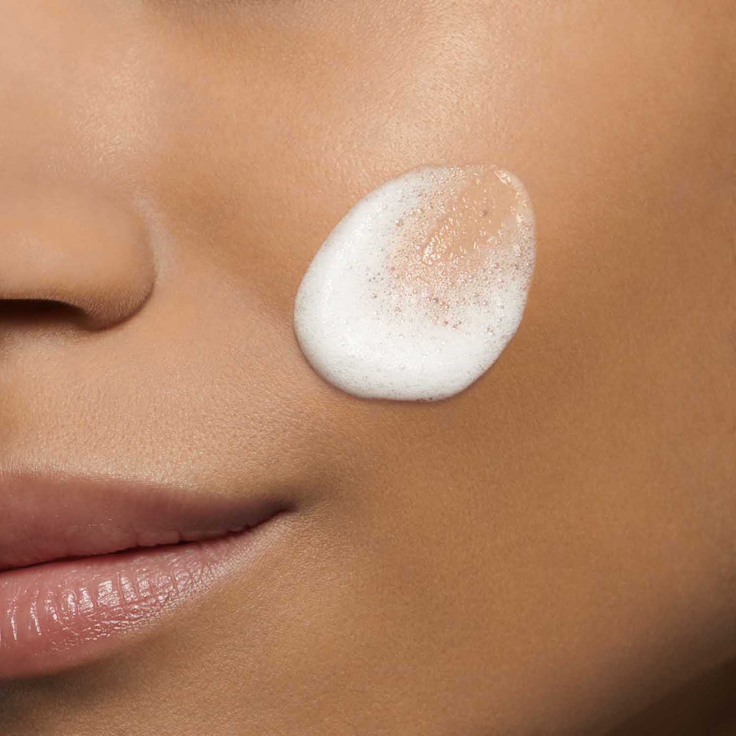 GENTLE RENEWING CLEANSING MOUSSE (ESPUMA LIMPIADORA DE ROSTRO)